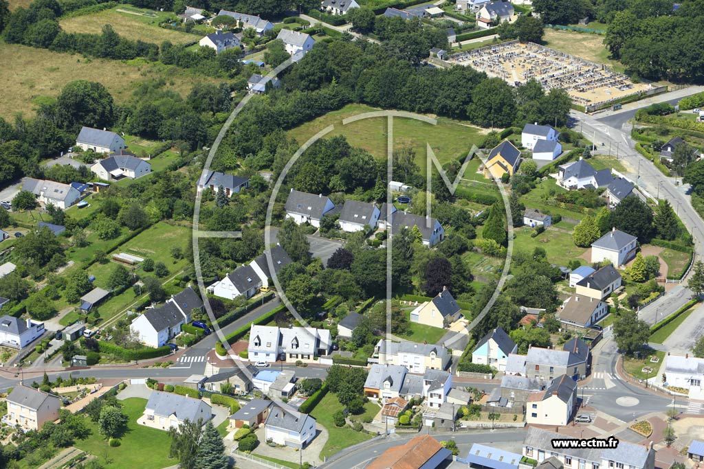 Photo arienne de Treillires (Quartier de l'glise)