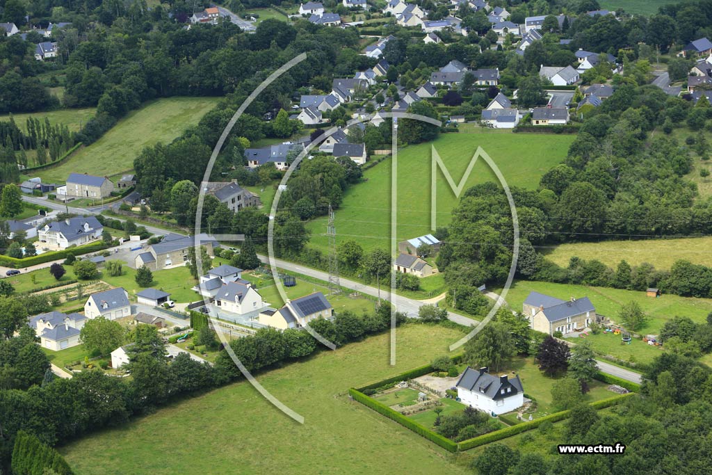 Photo arienne de Vigneux-de-Bretagne (la Croix de Pierre)