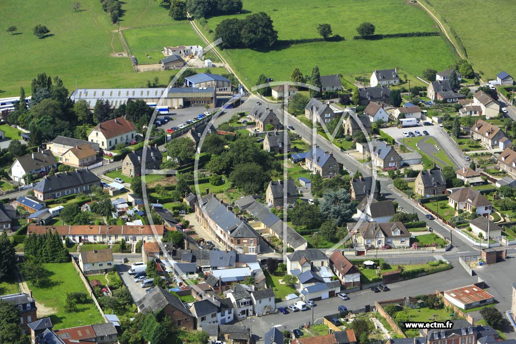 Photo arienne de Blangy-sur-Bresle (la Chapelle)