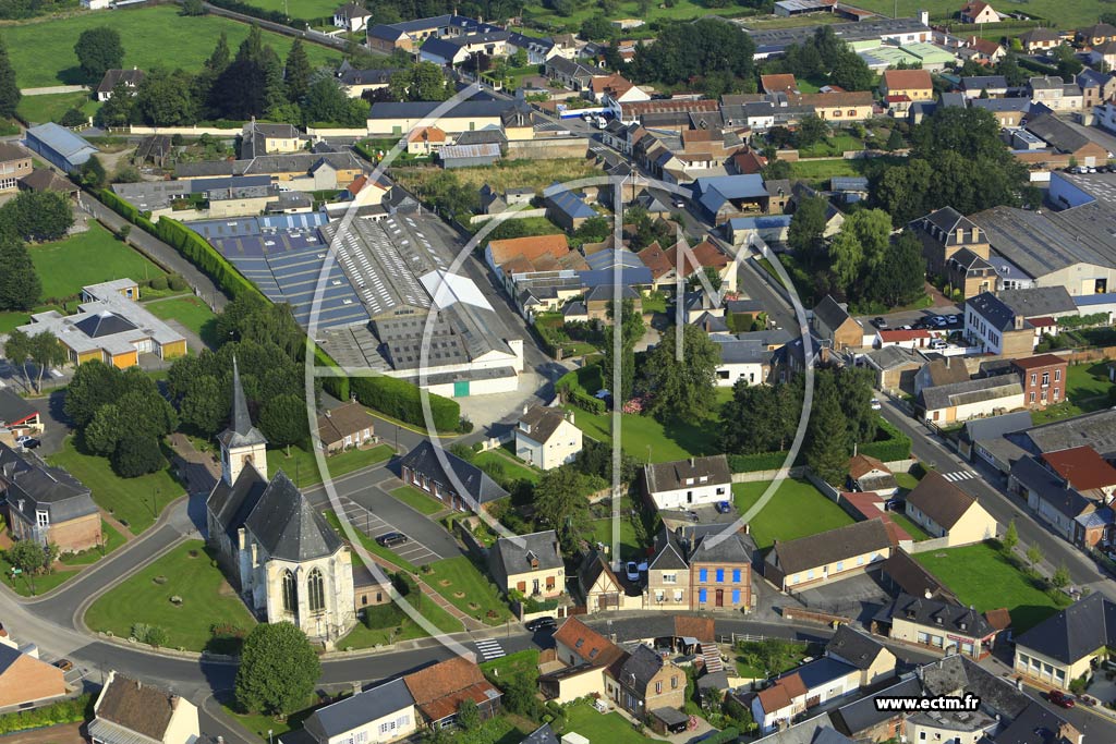 Photo arienne de Feuquires-en-Vimeu (Centre)