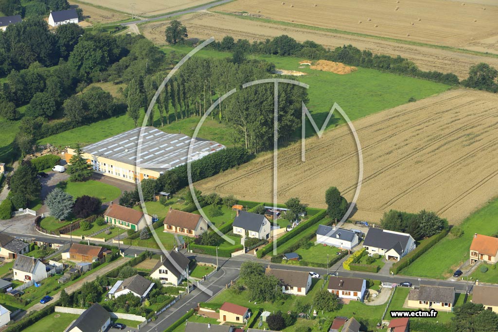 Photo arienne de Fressenneville (le Moulin Dinand)