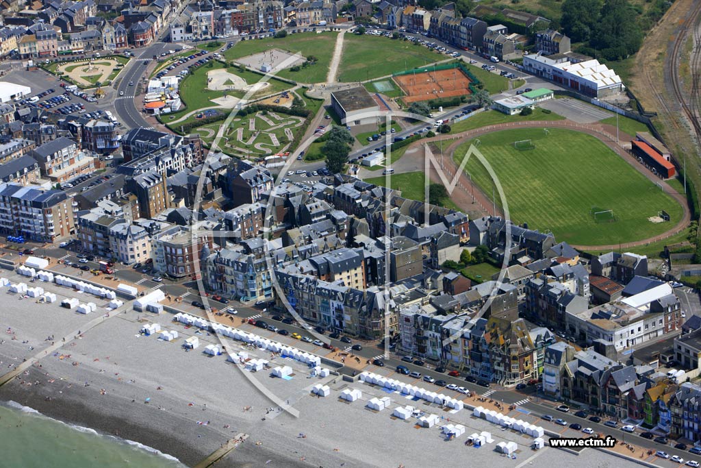 Photo arienne de Mers-les-Bains (le Front de Mer)