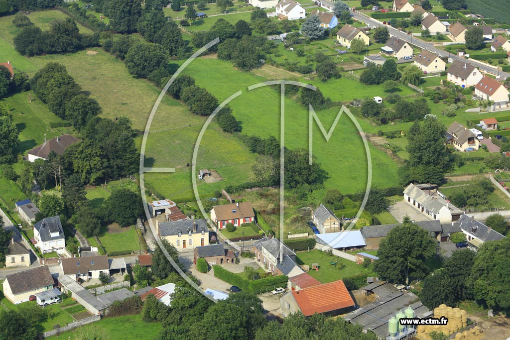 Photo arienne de Saint-Quentin-la-Motte-Croix-au-Bailly (la Chapelle)