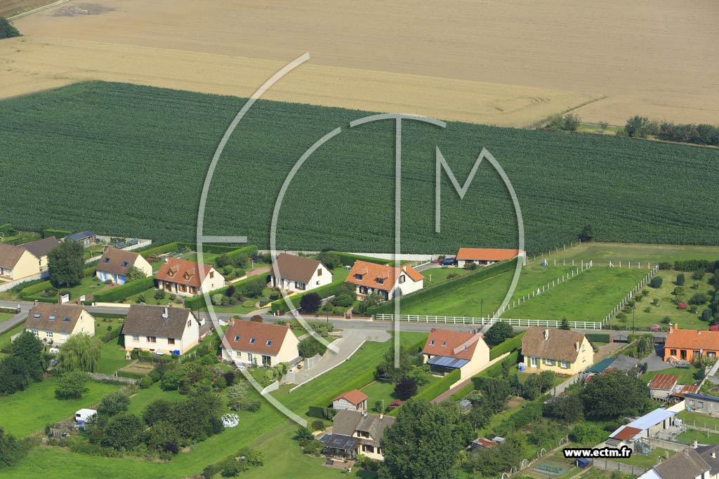 Photo arienne de Saint-Quentin-la-Motte-Croix-au-Bailly (la Chapelle)