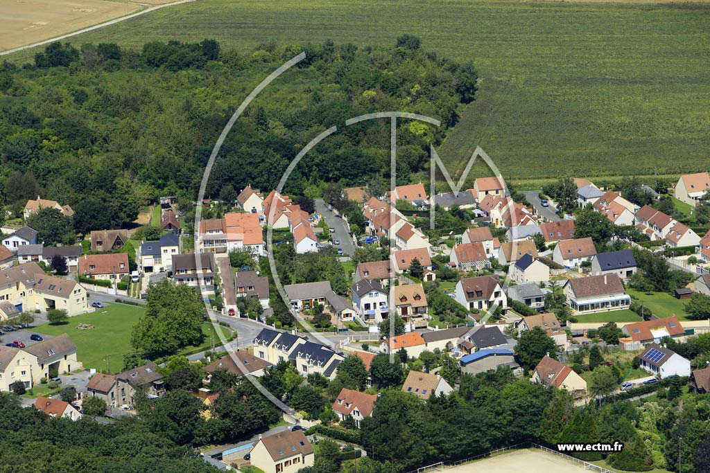 Photo arienne de La Ville-du-Bois (la Fosse aux Moines)