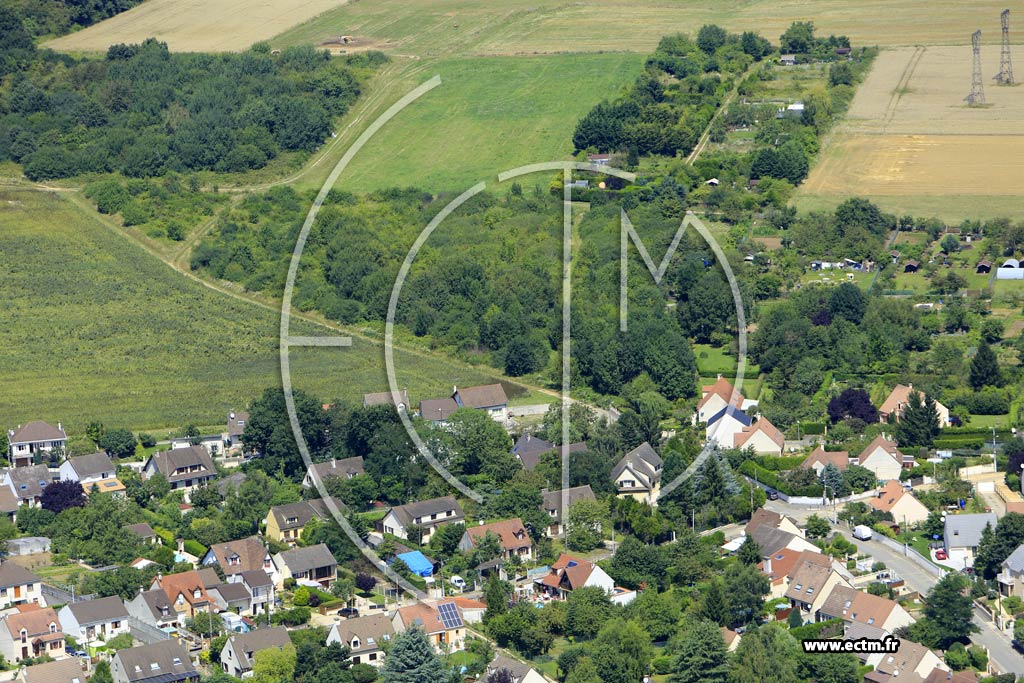 Photo arienne de La Ville-du-Bois (la Fosse aux Moines)