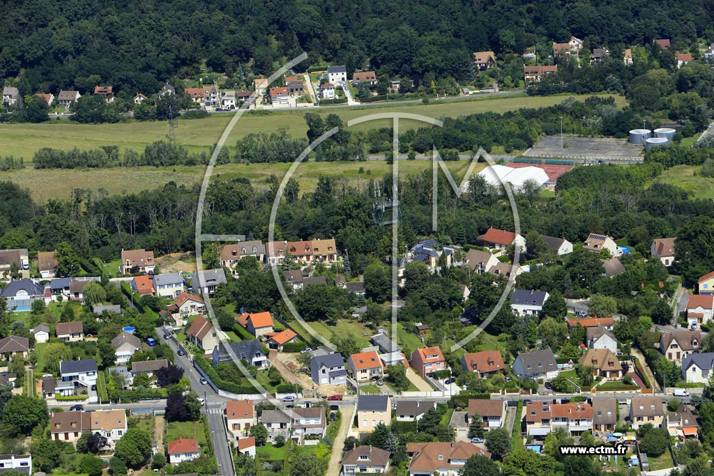 Photo arienne de La Ville-du-Bois (les Joncs Marins)