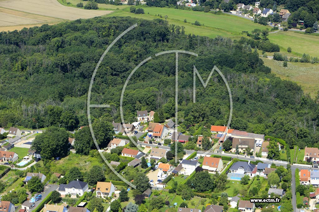 Photo arienne de La Ville-du-Bois (les Joncs Marins)