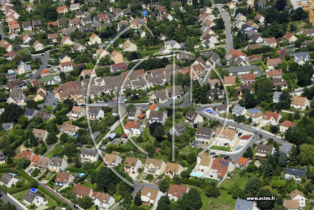 Photo arienne de La Ville-du-Bois (les Sablons)