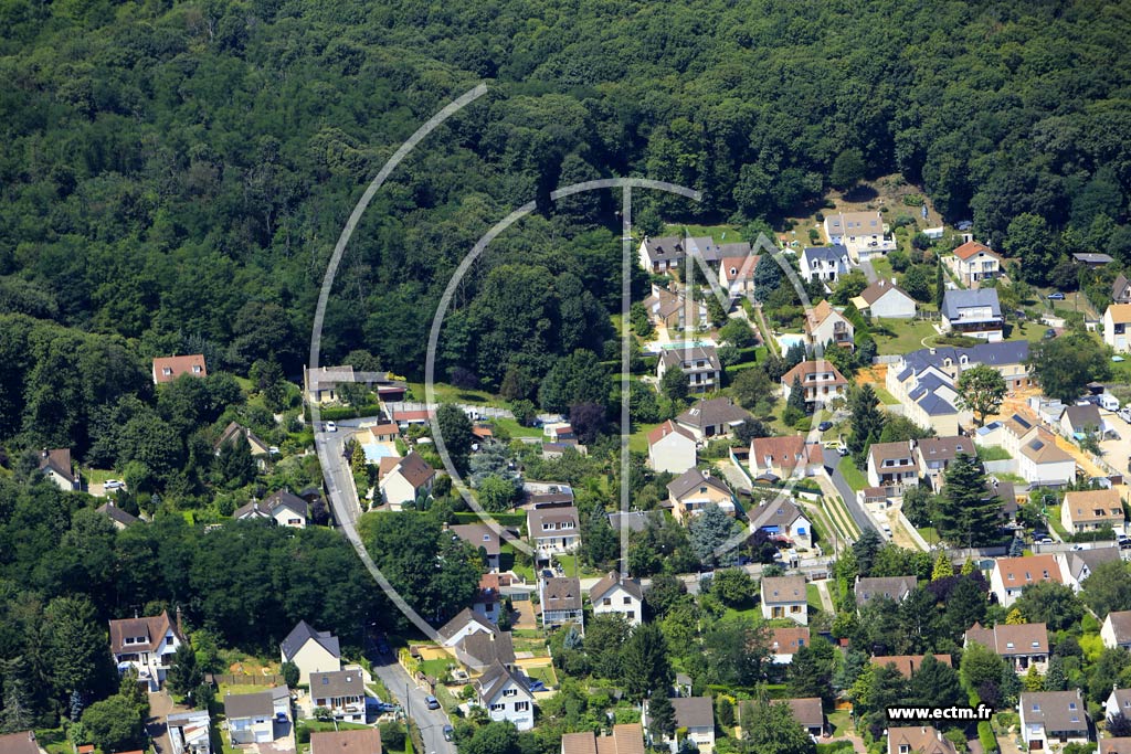 Photo arienne de La Ville-du-Bois (les Valles)