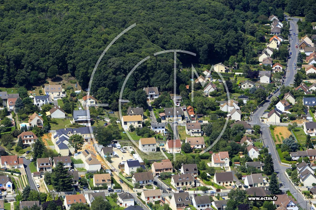 Photo arienne de La Ville-du-Bois (les Valles)