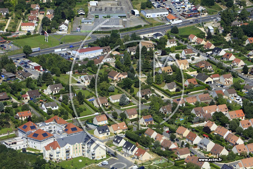 Photo arienne de Leuville-sur-Orge (la Grce de Dieu)