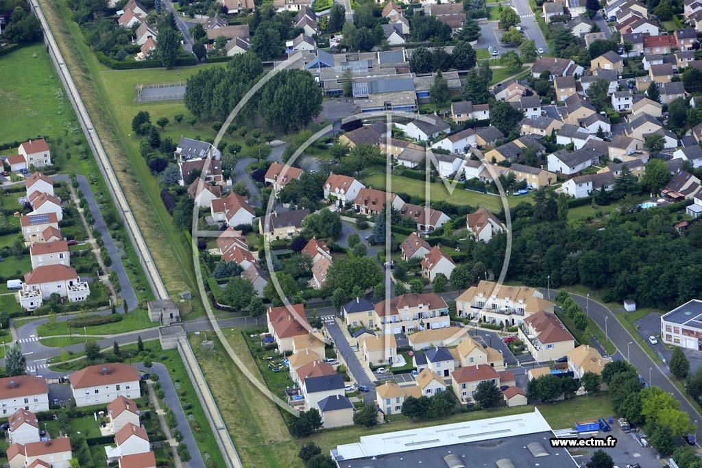 Photo arienne de Lisses (les Malines)