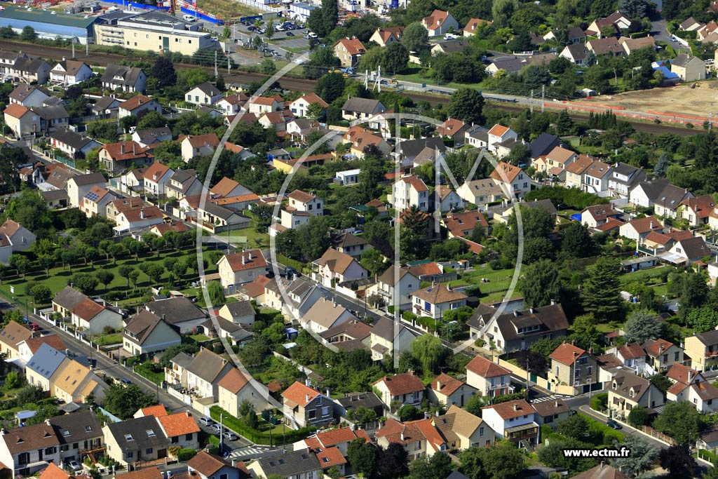 Photo arienne de Marolles-en-Hurepoix (les Terrains Jardins)
