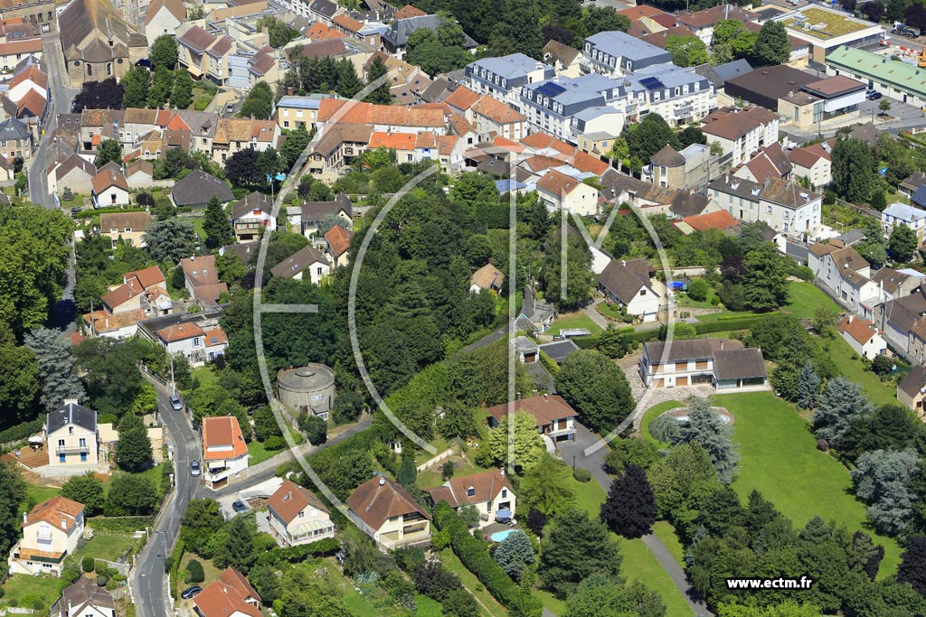 Photo arienne de Montlhry (la Motte)