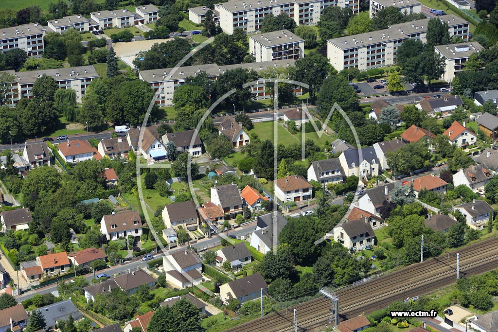 Photo arienne de Saint-Michel-sur-Orge (le Parc de Lormoy)