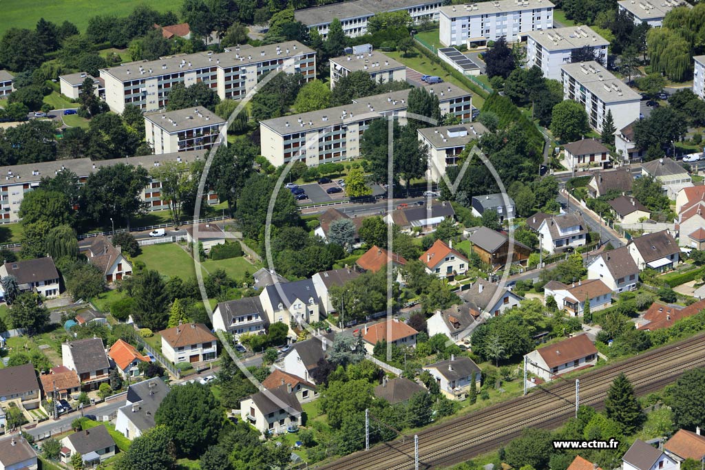 Photo arienne de Saint-Michel-sur-Orge (le Parc de Lormoy)