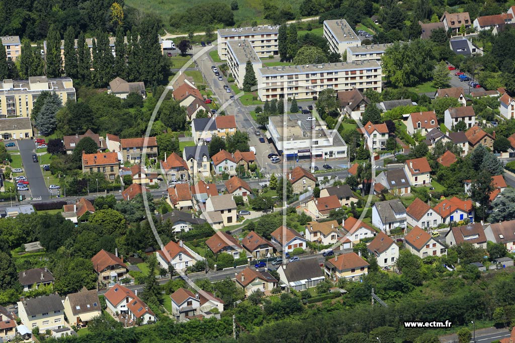 Photo arienne de Sainte-Genevive-des-Bois (le Perray)