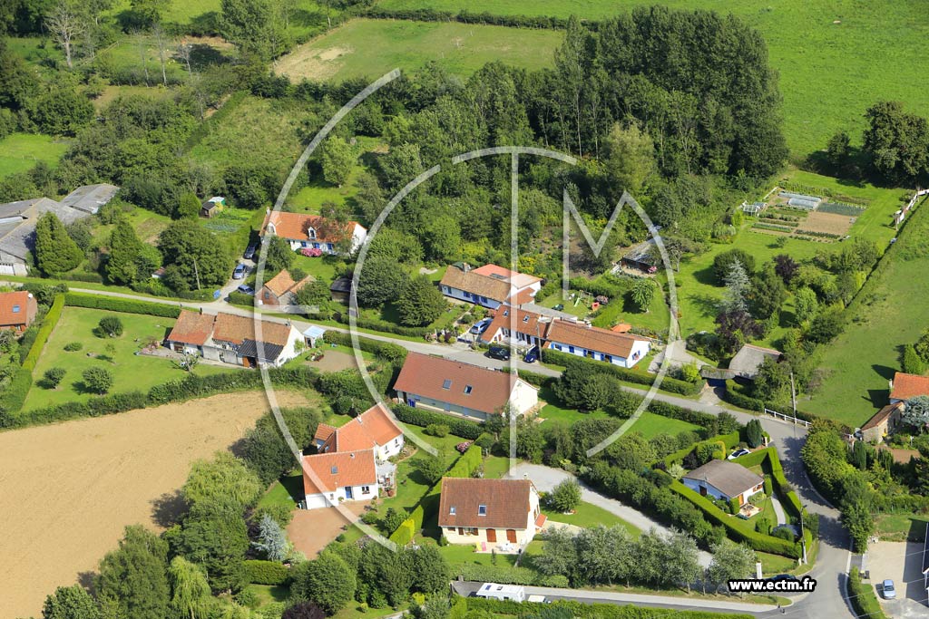 Photo arienne de Carly (les Communes)