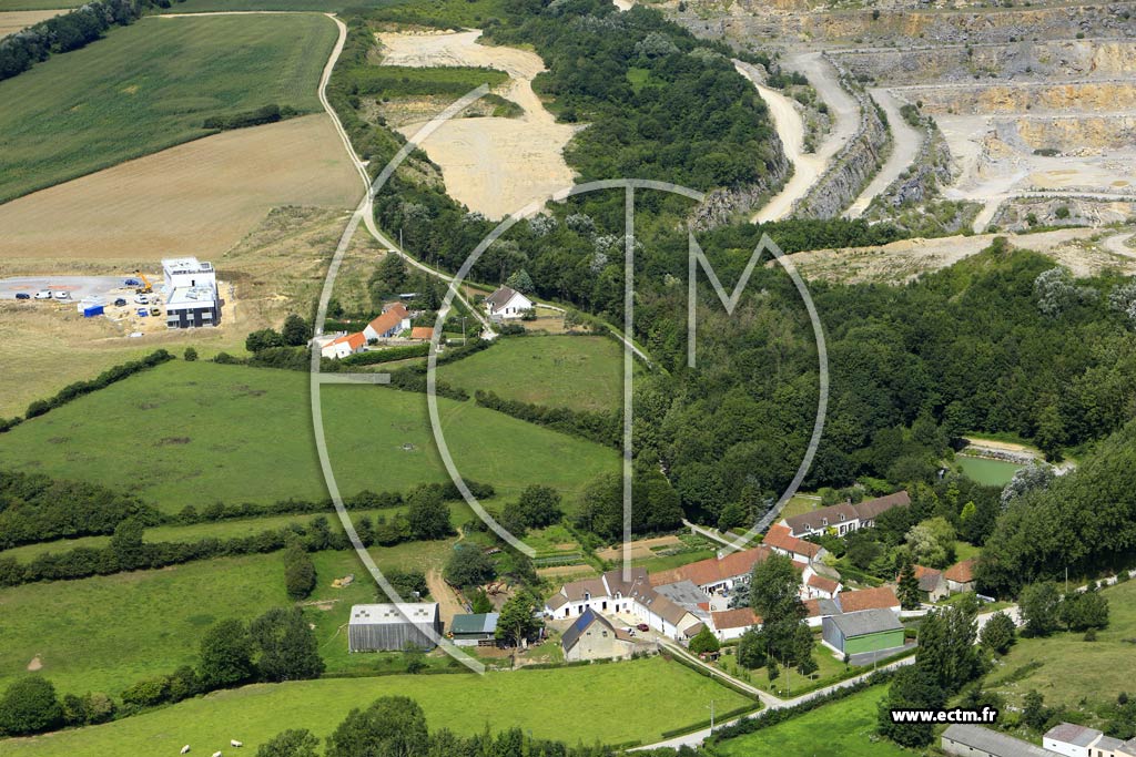 Photo arienne de Leulinghen-Bernes (Uzelot)