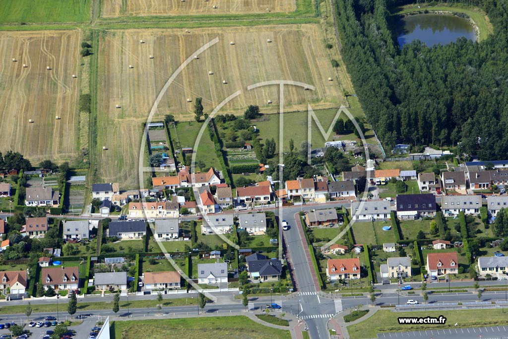 Photo arienne de Calais (Le Petit Courgain est)