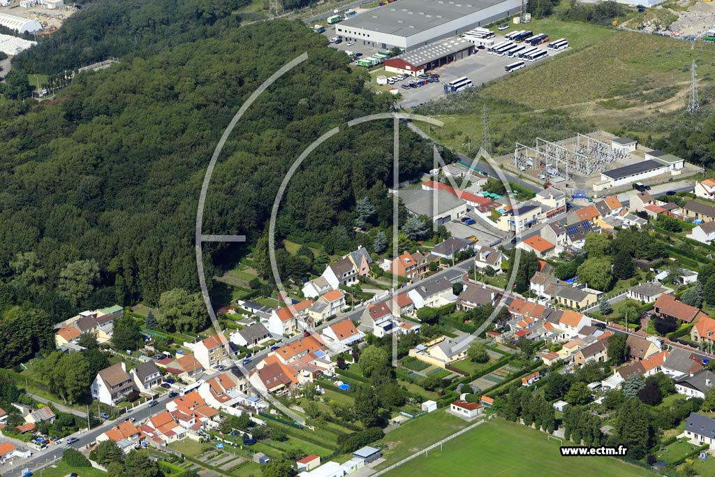 Photo arienne de Calais (Le Petit Courgain est)