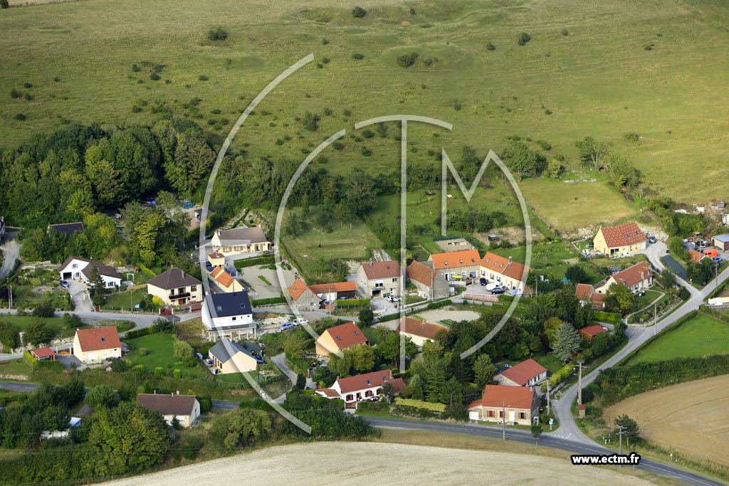 Photo arienne de Fiennes (Les Fours  Chaux)