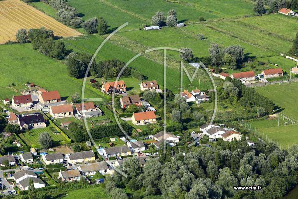 Photo arienne de Gunes (Le Marais de Gunes)