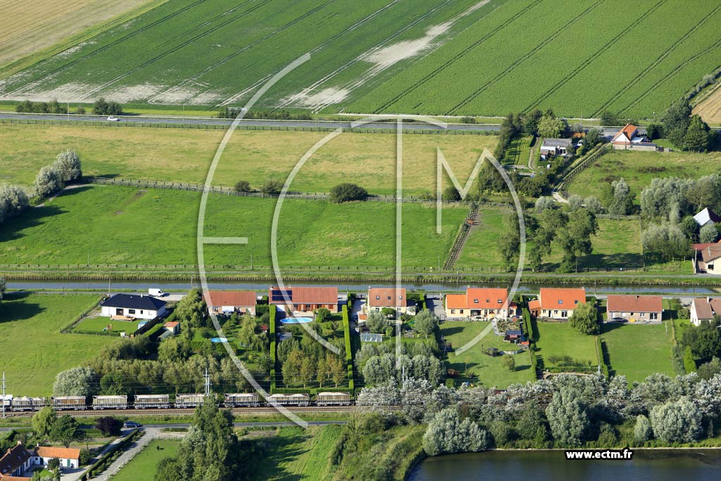 Photo arienne de Les Attaques (Le Pont d'Ardres)