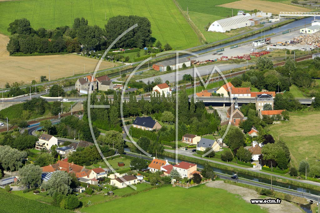 Photo arienne de Les Attaques (Le Pont d'Ardres)