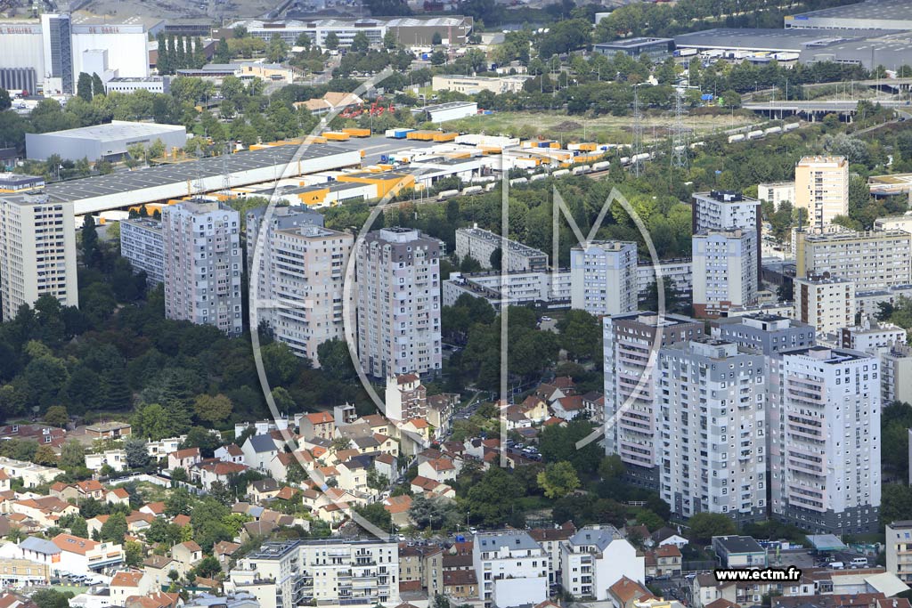 Photo arienne de Colombes (les Fosss Jean)