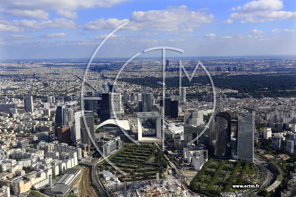 Photo arienne de Nanterre (la Dfense)