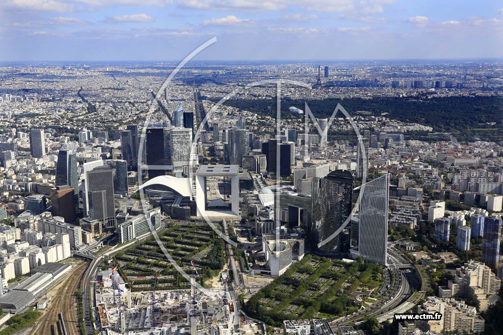 Photo arienne de Nanterre (la Dfense)
