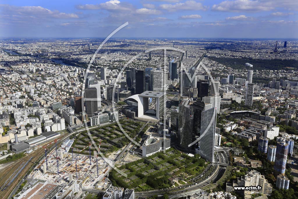 Photo arienne de Nanterre (la Dfense)