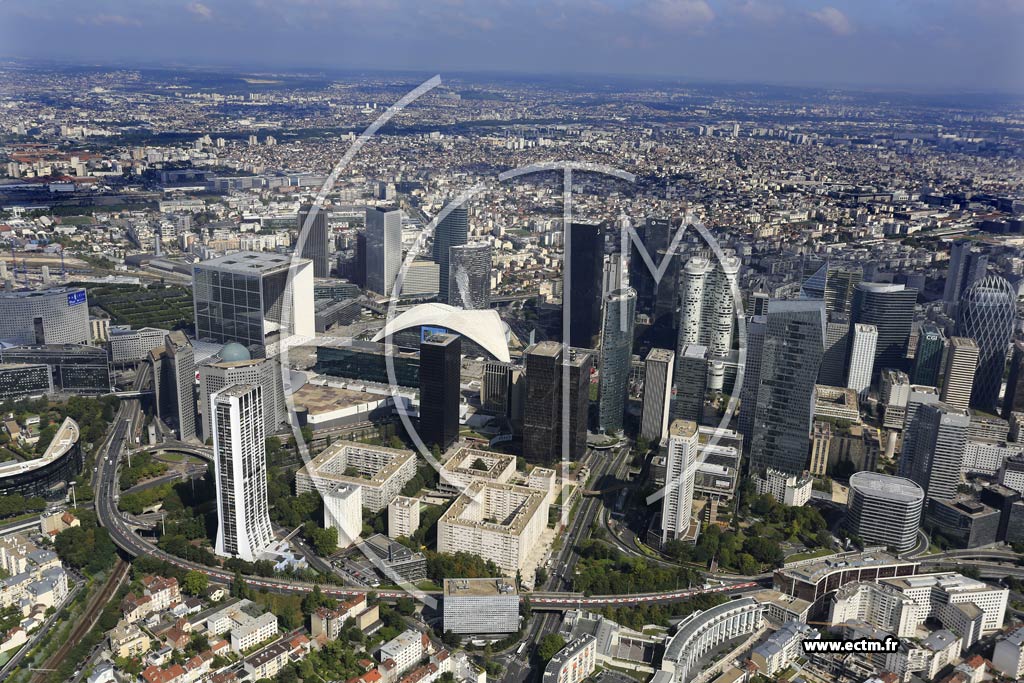 Photo arienne de Puteaux (la Dfense)