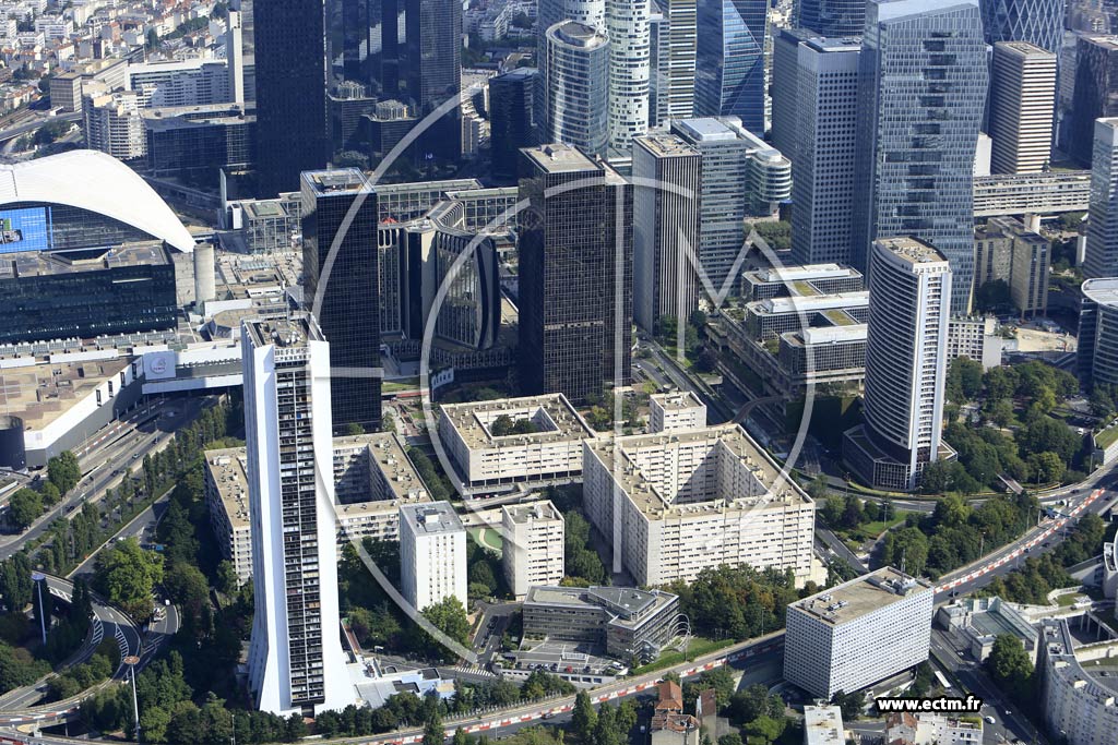 Photo arienne de Puteaux (la Dfense)