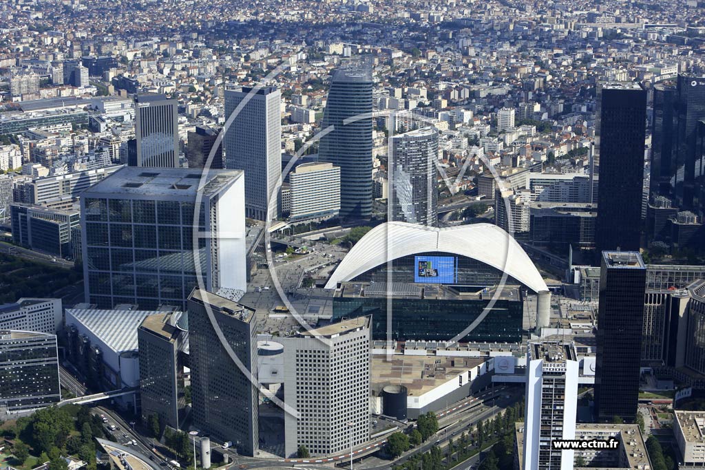 Photo arienne de Puteaux (la Dfense)