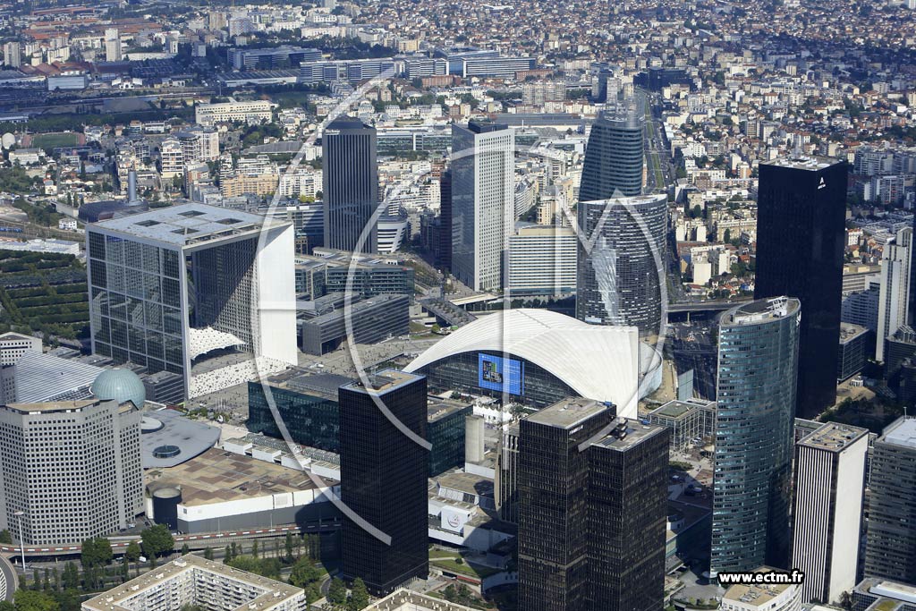 Photo arienne de Puteaux (la Dfense)