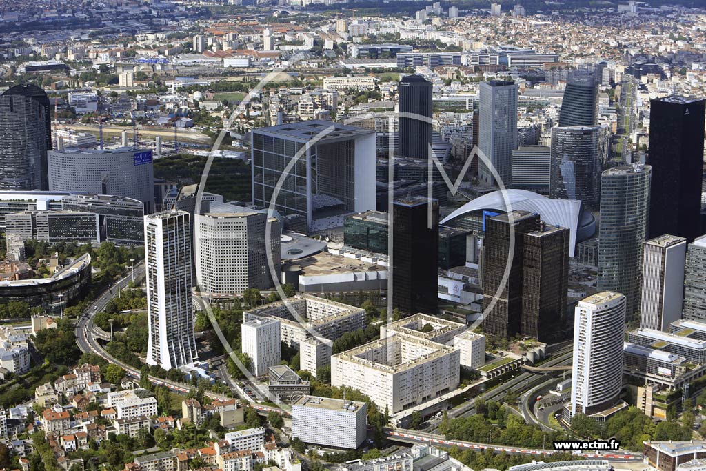 Photo arienne de Puteaux (la Dfense)
