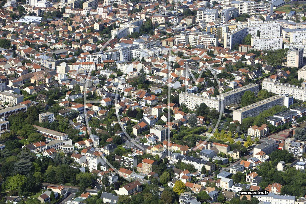 Photo arienne de Suresnes (les Trs Bourgeois)