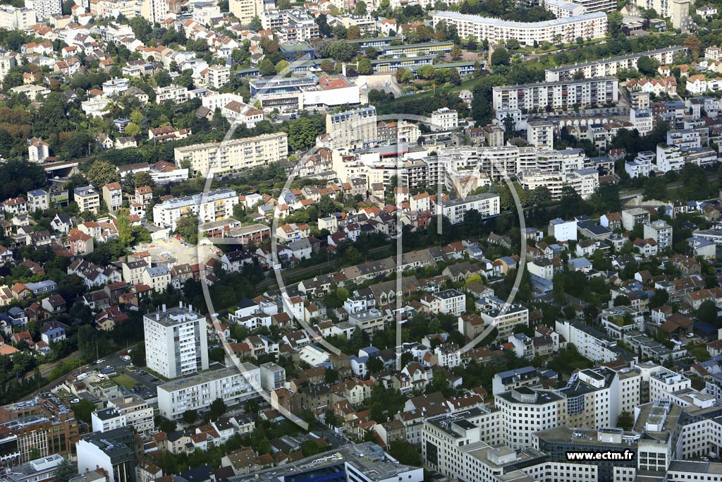 Photo arienne de Suresnes (Quai Marcel Dassault)