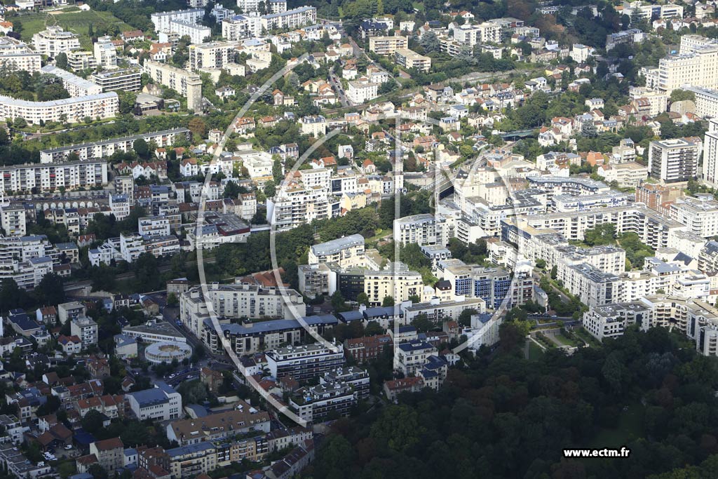Photo arienne de Suresnes (Quartier du Parc du Chteau)