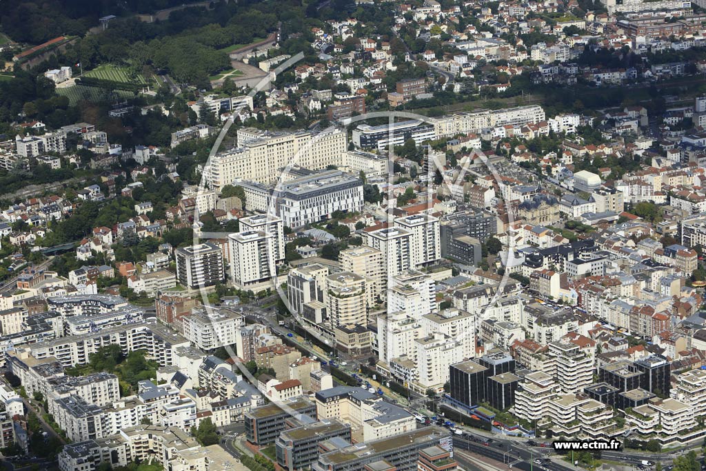 Photo arienne de Suresnes (Quartier du Pont de Suresnes - Mont Valrien)