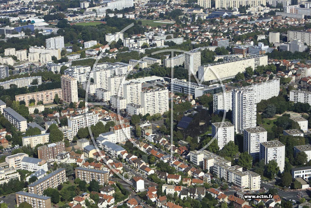 Photo arienne de Bourg-la-Reine (Mirebeau)