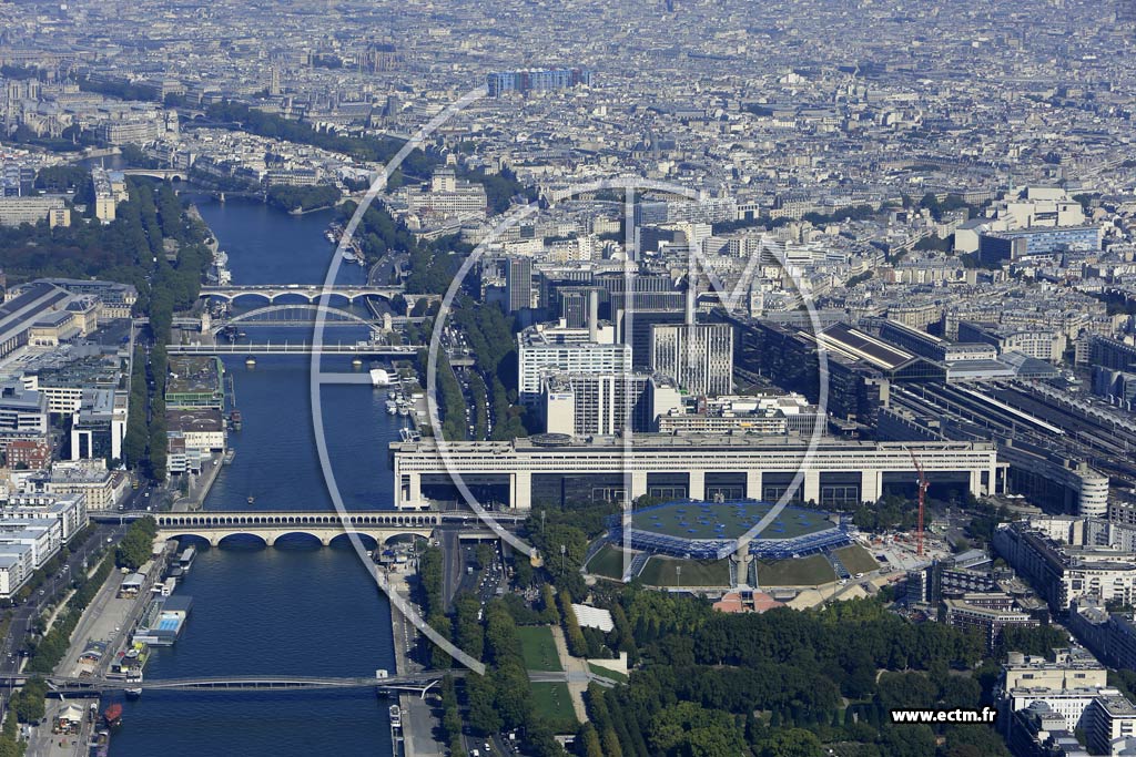 Photo arienne de Paris 13e arr. (Quartier de Bercy)