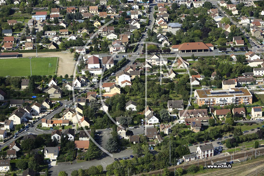 Photo arienne de Gargenville (Quartier de la Place du Gnral De Gaulle)