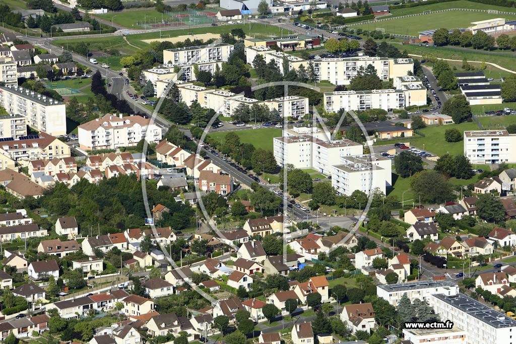 Photo arienne de Limay (Quartier de l'Avenue de la Paix)