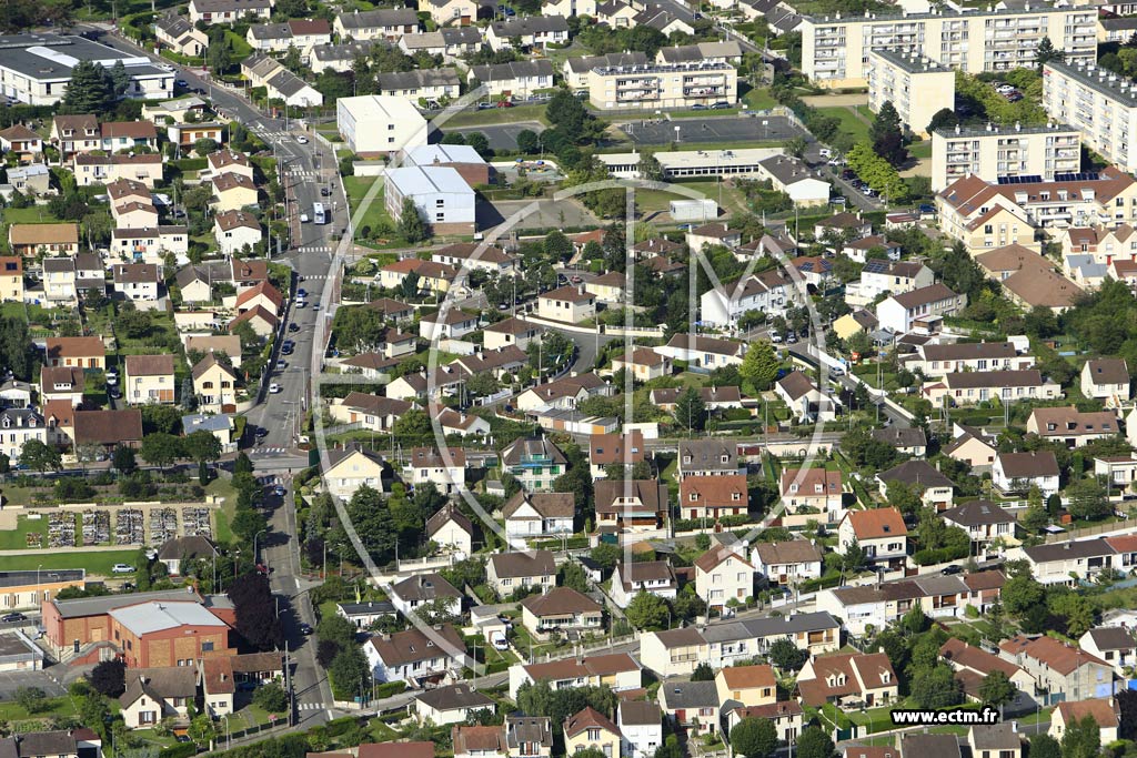 Photo arienne de Limay (Quartier de l'Avenue de la Paix)