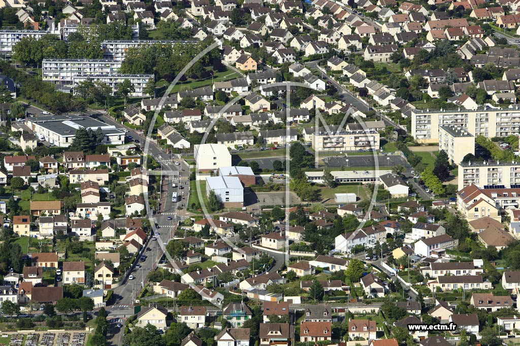 Photo arienne de Limay (Quartier de l'Avenue de la Paix)