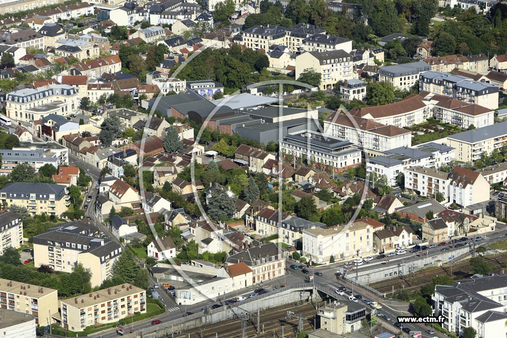Photo arienne de Mantes-la-Jolie